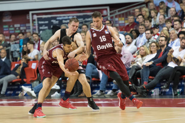 他凭借个人 他凭借个人