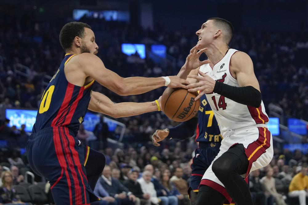 压向对手球 压向对手球